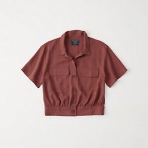 NWOT Mauve Short-Sleeve Utility Button-Up - Small